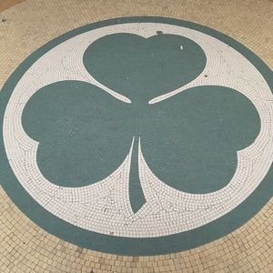 Meet your Posher, Leila